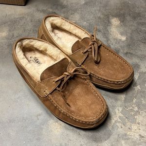 EXCELLENT CONDITION UGG insulated brown moccasins - Men’s Size 9